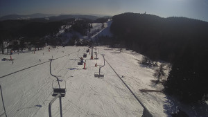 Snow park Paprsek - Lanovka - pohled dolů - 2.3.2023 v 14:48