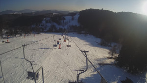 Snow park Paprsek - Lanovka - pohled dolů - 2.3.2023 v 16:13