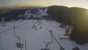 Snow park Paprsek - Lanovka - pohled dolů - 2.3.2023 v 16:48