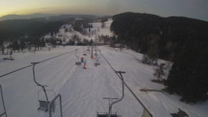 Snow park Paprsek - Lanovka - pohled dolů - 3.3.2023 v 06:08