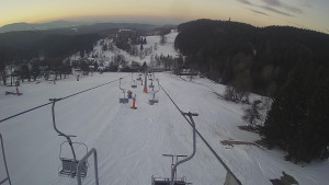 Snow park Paprsek - Lanovka - pohled dolů - 3.3.2023 v 06:33