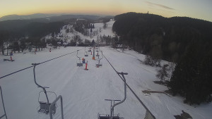 Snow park Paprsek - Lanovka - pohled dolů - 3.3.2023 v 06:48