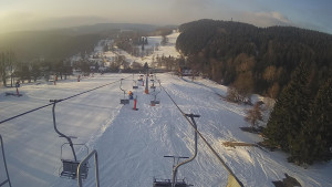 Snow park Paprsek - Lanovka - pohled dolů - 3.3.2023 v 07:18