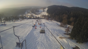 Snow park Paprsek - Lanovka - pohled dolů - 3.3.2023 v 07:28