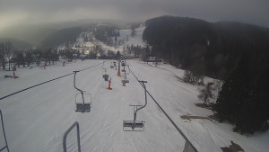 Snow park Paprsek - Lanovka - pohled dolů - 3.3.2023 v 07:43