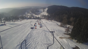Snow park Paprsek - Lanovka - pohled dolů - 3.3.2023 v 08:18