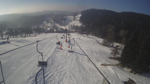 Snow park Paprsek - Lanovka - pohled dolů - 3.3.2023 v 08:23