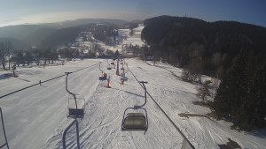 Snow park Paprsek - Lanovka - pohled dolů - 3.3.2023 v 08:38