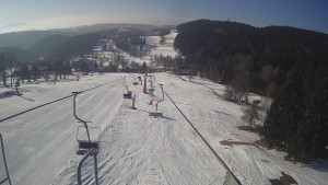 Snow park Paprsek - Lanovka - pohled dolů - 3.3.2023 v 08:48