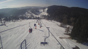 Snow park Paprsek - Lanovka - pohled dolů - 3.3.2023 v 09:13