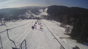 Snow park Paprsek - Lanovka - pohled dolů - 3.3.2023 v 09:18