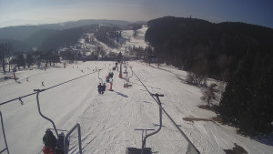 Snow park Paprsek - Lanovka - pohled dolů - 3.3.2023 v 09:43