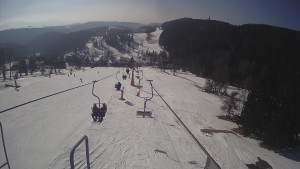 Snow park Paprsek - Lanovka - pohled dolů - 3.3.2023 v 10:23