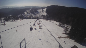 Snow park Paprsek - Lanovka - pohled dolů - 3.3.2023 v 11:13