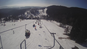 Snow park Paprsek - Lanovka - pohled dolů - 3.3.2023 v 11:18