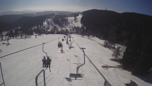 Snow park Paprsek - Lanovka - pohled dolů - 3.3.2023 v 11:28
