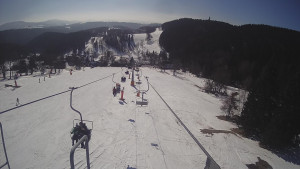 Snow park Paprsek - Lanovka - pohled dolů - 3.3.2023 v 11:38