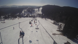 Snow park Paprsek - Lanovka - pohled dolů - 3.3.2023 v 12:13