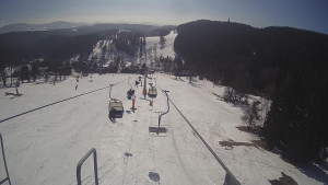 Snow park Paprsek - Lanovka - pohled dolů - 3.3.2023 v 12:23