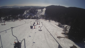 Snow park Paprsek - Lanovka - pohled dolů - 3.3.2023 v 13:18