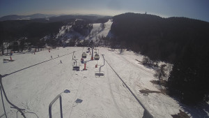 Snow park Paprsek - Lanovka - pohled dolů - 3.3.2023 v 13:38