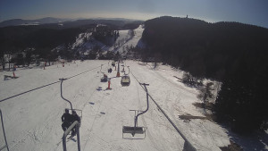 Snow park Paprsek - Lanovka - pohled dolů - 3.3.2023 v 13:48