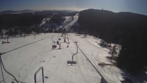 Snow park Paprsek - Lanovka - pohled dolů - 3.3.2023 v 14:13