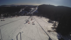 Snow park Paprsek - Lanovka - pohled dolů - 3.3.2023 v 14:33