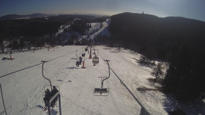 Snow park Paprsek - Lanovka - pohled dolů - 3.3.2023 v 14:38