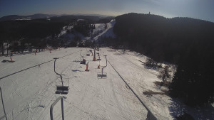 Snow park Paprsek - Lanovka - pohled dolů - 3.3.2023 v 14:43