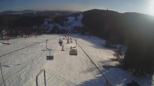 Snow park Paprsek - Lanovka - pohled dolů - 3.3.2023 v 16:13