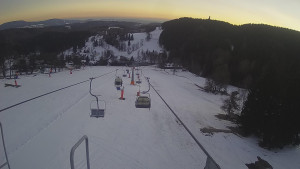 Snow park Paprsek - Lanovka - pohled dolů - 3.3.2023 v 17:33