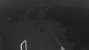 Snow park Paprsek - Lanovka - pohled dolů - 4.3.2023 v 00:33