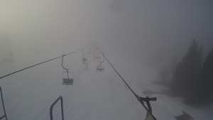 Snow park Paprsek - Lanovka - pohled dolů - 4.3.2023 v 07:43