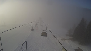 Snow park Paprsek - Lanovka - pohled dolů - 4.3.2023 v 07:53