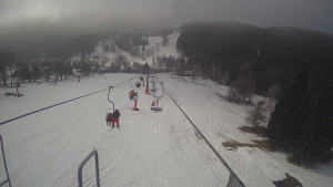 Snow park Paprsek - Lanovka - pohled dolů - 4.3.2023 v 09:53