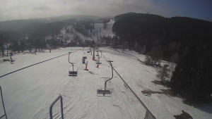 Snow park Paprsek - Lanovka - pohled dolů - 4.3.2023 v 10:23
