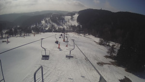 Snow park Paprsek - Lanovka - pohled dolů - 4.3.2023 v 11:03