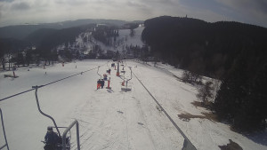 Snow park Paprsek - Lanovka - pohled dolů - 4.3.2023 v 11:23