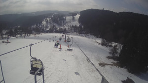 Snow park Paprsek - Lanovka - pohled dolů - 4.3.2023 v 11:38