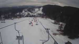 Snow park Paprsek - Lanovka - pohled dolů - 4.3.2023 v 16:18