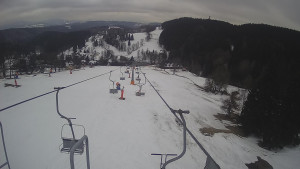 Snow park Paprsek - Lanovka - pohled dolů - 4.3.2023 v 16:38