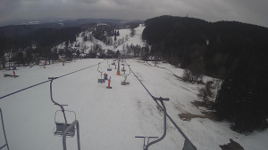 Snow park Paprsek - Lanovka - pohled dolů - 4.3.2023 v 17:08