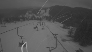 Snow park Paprsek - Lanovka - pohled dolů - 5.3.2023 v 06:03