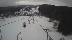 Snow park Paprsek - Lanovka - pohled dolů - 5.3.2023 v 09:28