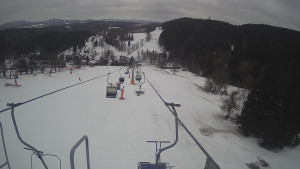 Snow park Paprsek - Lanovka - pohled dolů - 5.3.2023 v 11:43