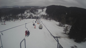 Snow park Paprsek - Lanovka - pohled dolů - 5.3.2023 v 12:08