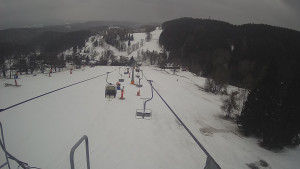 Snow park Paprsek - Lanovka - pohled dolů - 5.3.2023 v 16:03