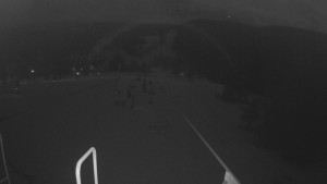 Snow park Paprsek - Lanovka - pohled dolů - 6.3.2023 v 01:43