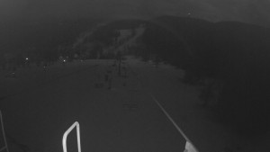Snow park Paprsek - Lanovka - pohled dolů - 6.3.2023 v 02:08
